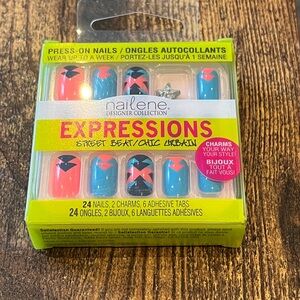 🌙 B53 Nailene Expressions Press-On Nails